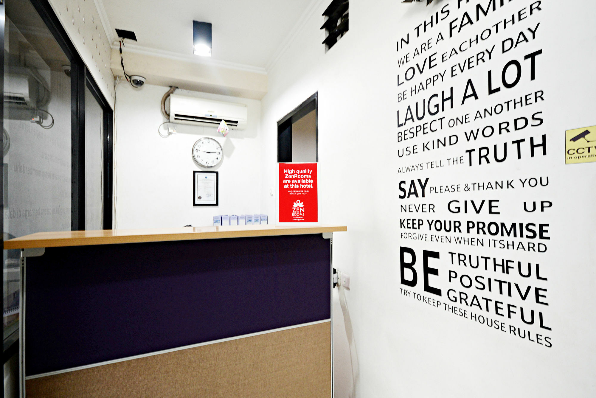 Zen Rooms Cideng Barat Jakarta Exterior photo